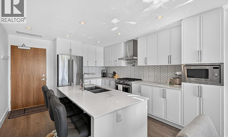 508 4477 Hastings St...