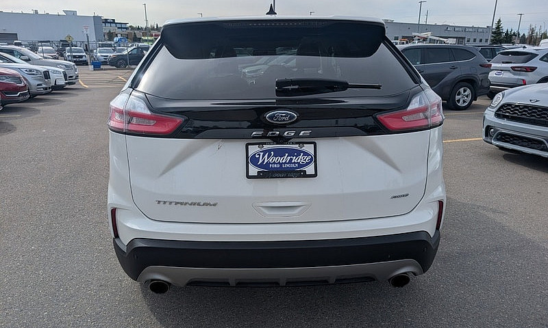 2022 Ford Edge...