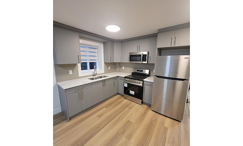 7530 205A Street Lan...