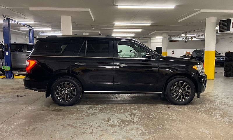 2020 Ford Expedition...