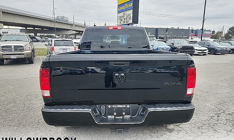 2021 Ram 1500 Classi...