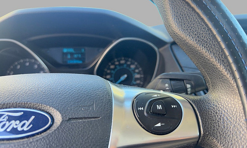 2012 Ford Focus (Cer...