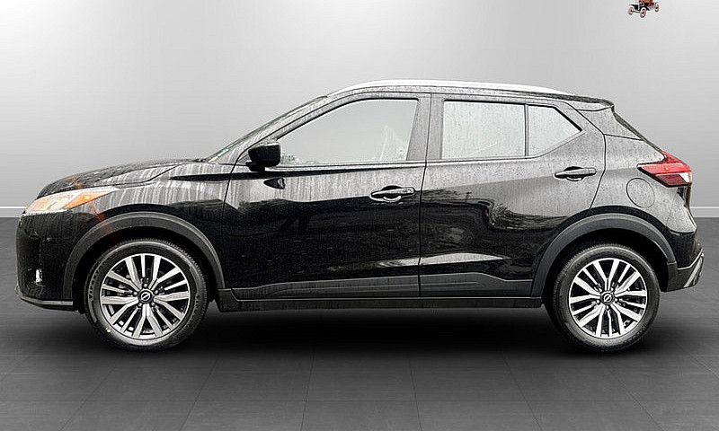 2024 Nissan Kicks Sv...