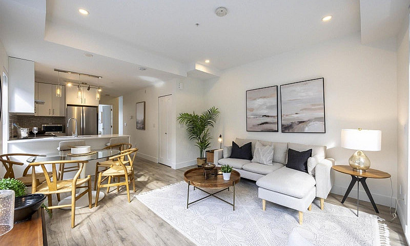 21 6328 King George ...