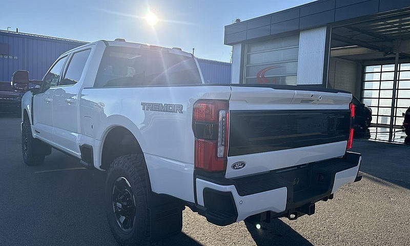 2027 Ford F-350 Supe...