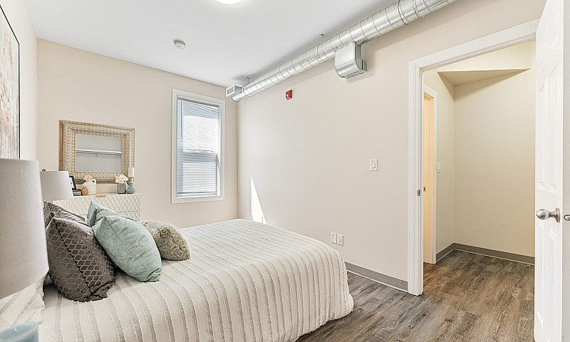 181 Balmoral - 3 Br ...