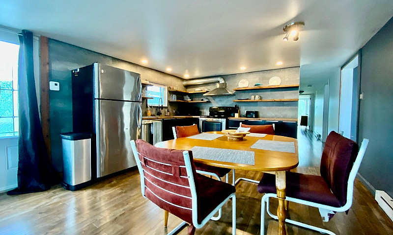 Maison À Vendre:  28...