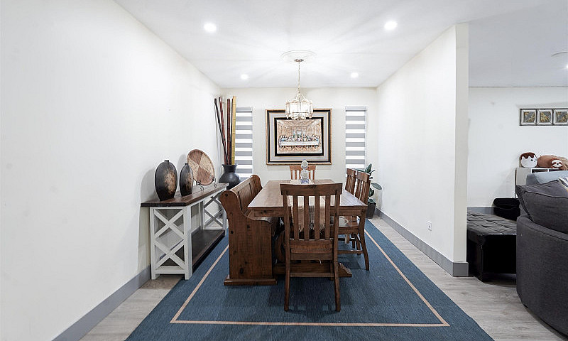8681 146A Street Sur...