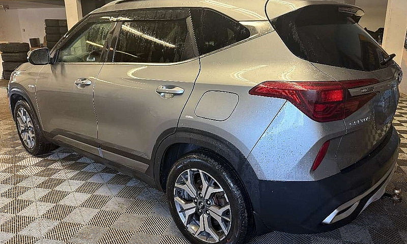 2021 Kia Seltos Leat...