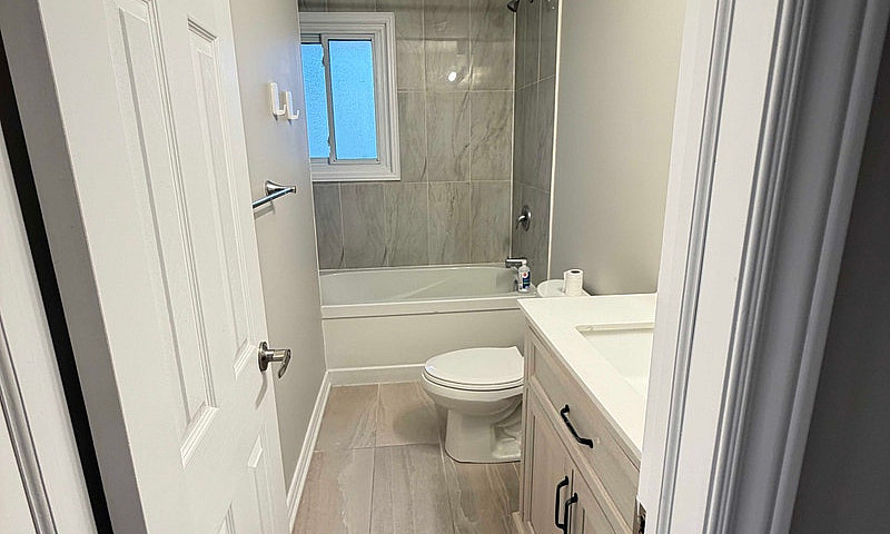 Renovated 3 Bed, 2 B...