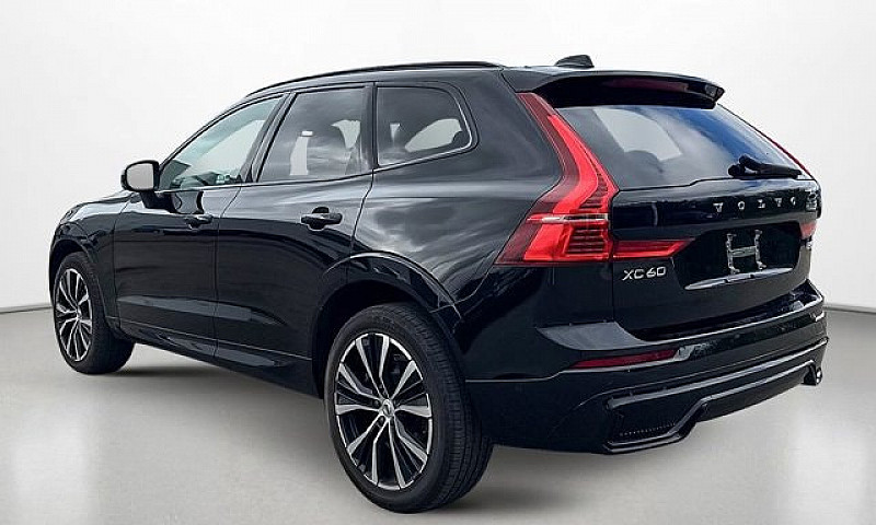 2023 Volvo Xc60 Plus...