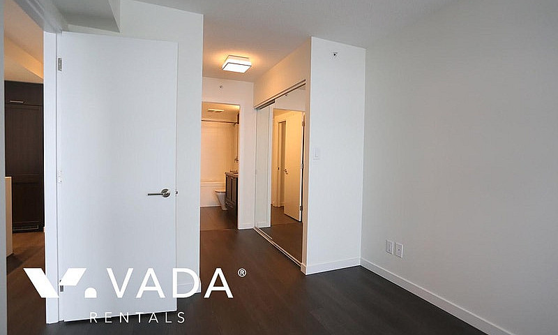 Wall Centre 1 Br Apt...