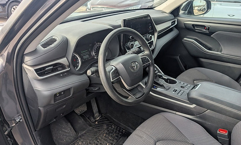 2024 Toyota Highland...