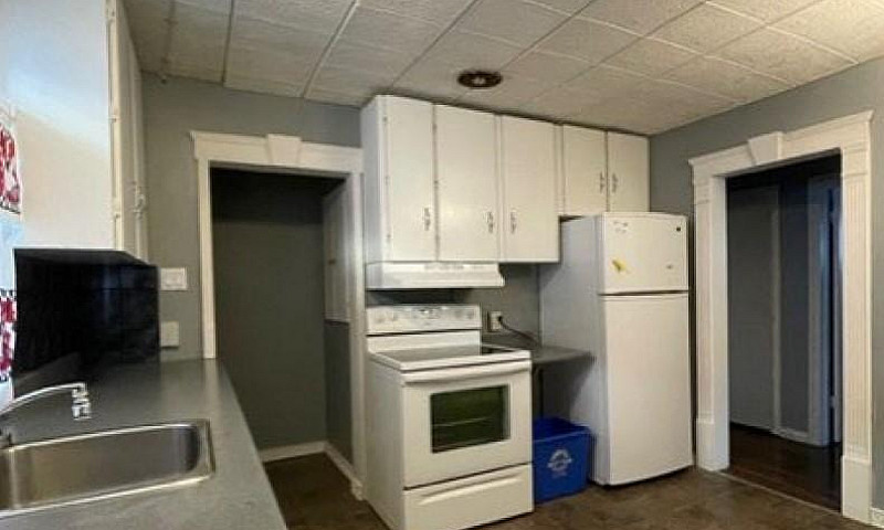 378 Larsen Avenue, 3...