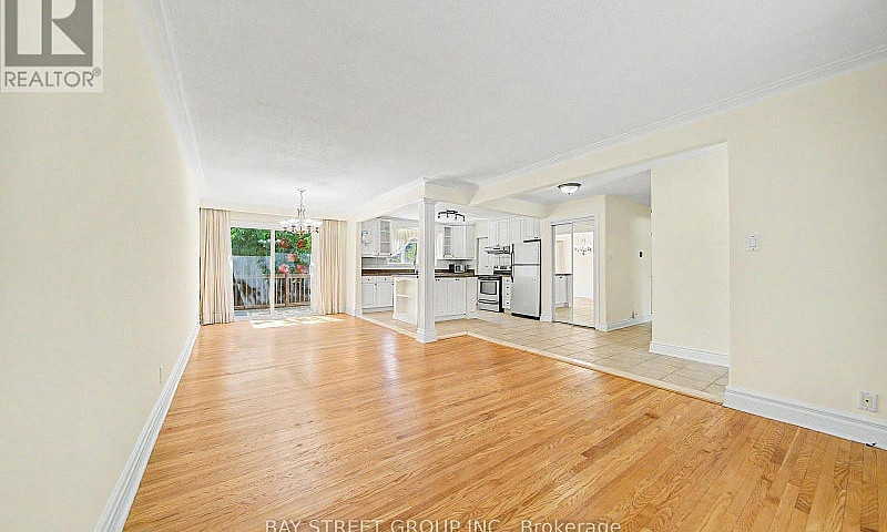 32 Alanadale Avenue ...