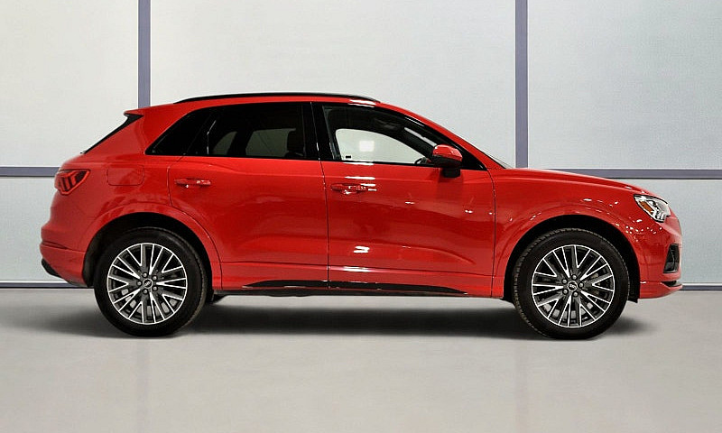 2022 Audi Q3 Komfort...