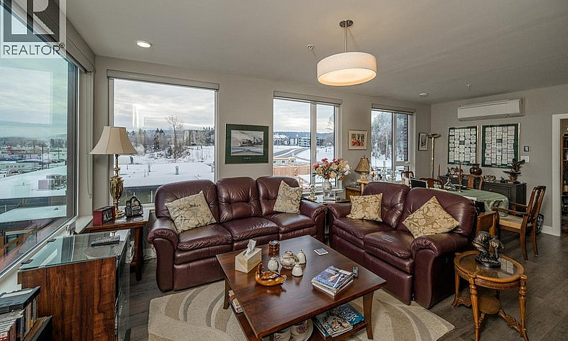 302 1087 6Th Avenue ...