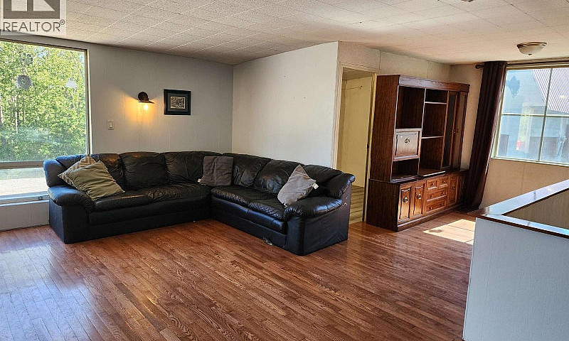 4657 Pioneer Road Qu...