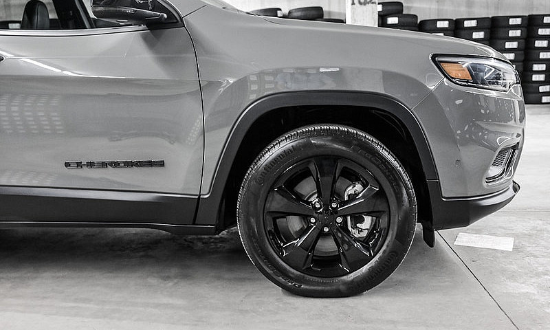 2023 Jeep Cherokee 4...