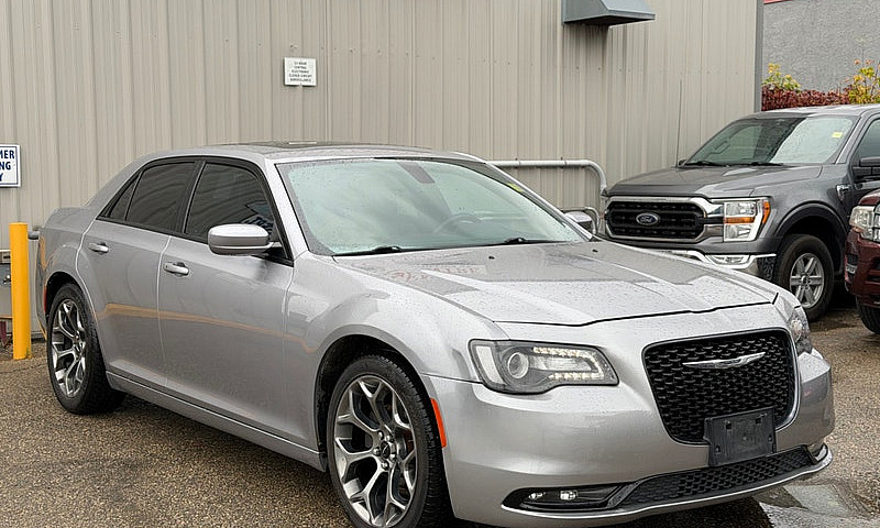 2017 Chrysler 300 4D...