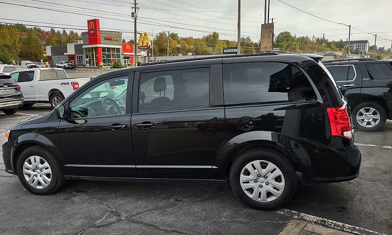 2019 Dodge Grand Car...