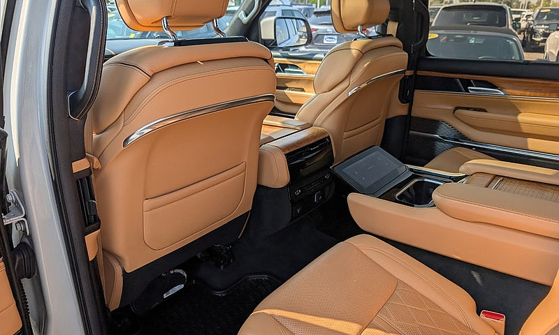 2022 Jeep Grand Wago...