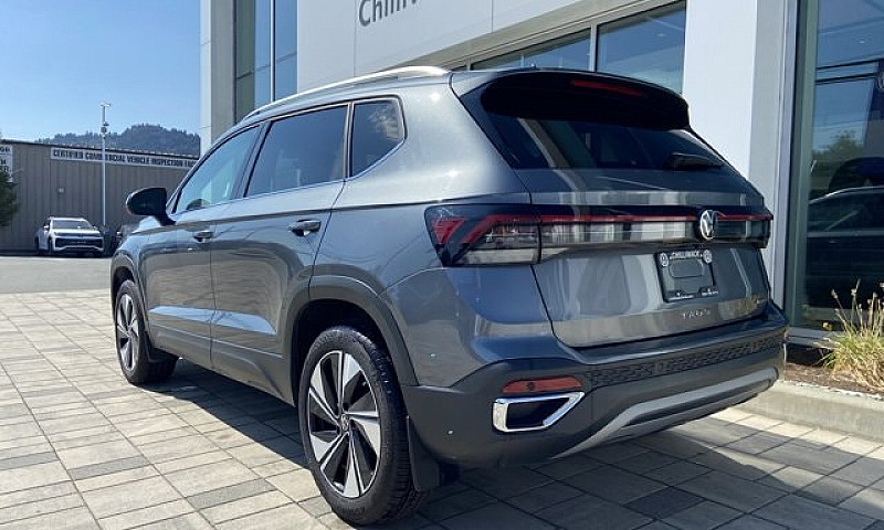 2025 Volkswagen Taos...
