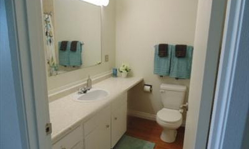 3 Bedroom & 3+Den To...