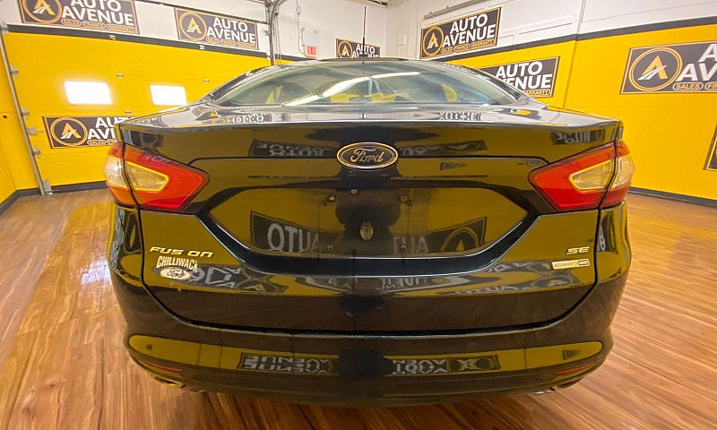 2014 Ford Fusion Se ...