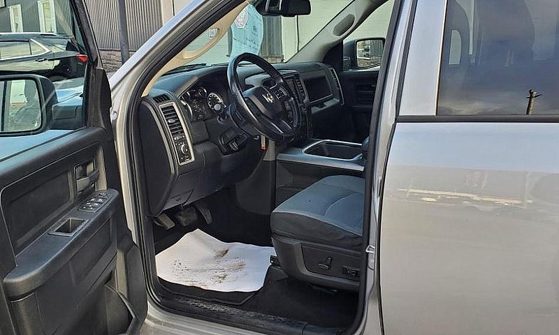 2021 Ram 1500 Classi...
