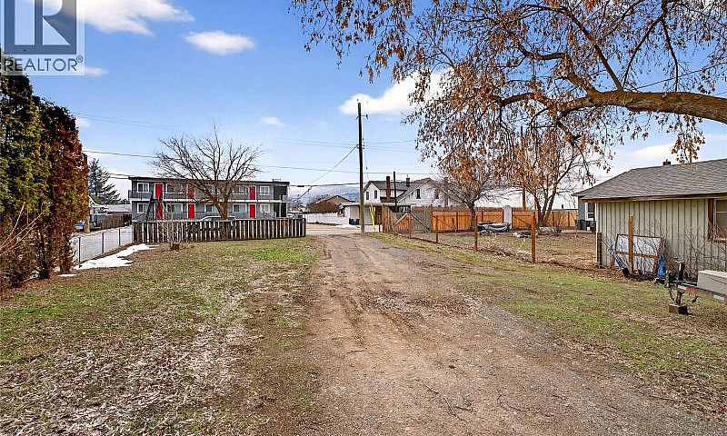 2135 Merritt Avenue ...