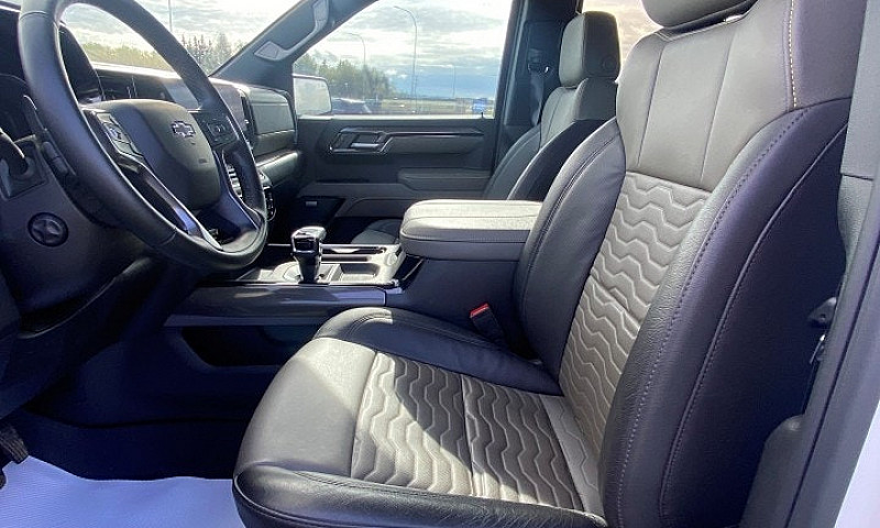 2025 Chevrolet Silve...