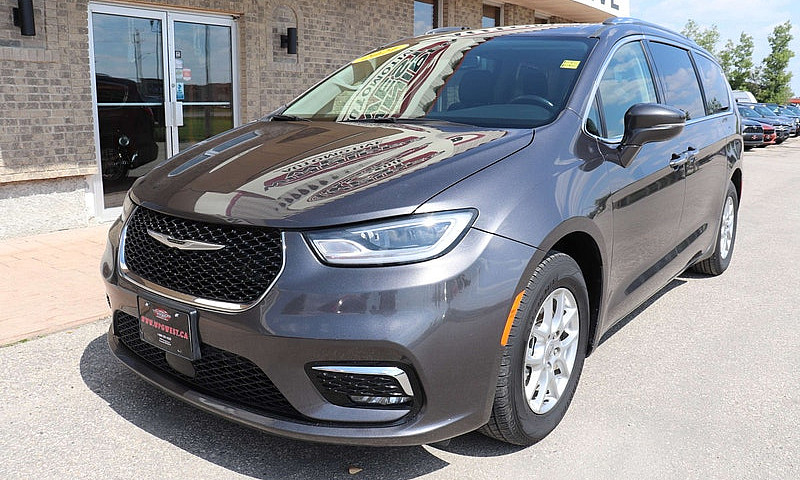 2021 Chrysler Pacifi...