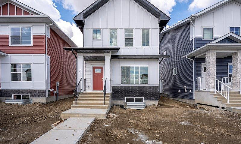 Bright & Spacious Ne...