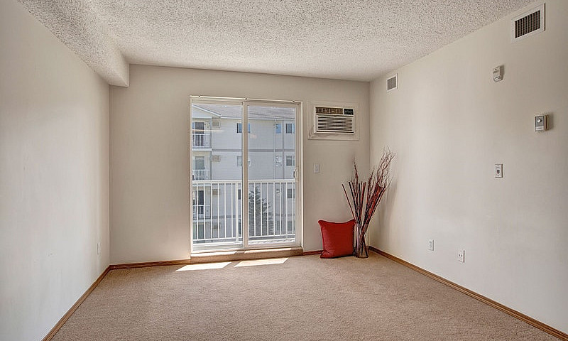 2 Bed X 1 Bath Apart...