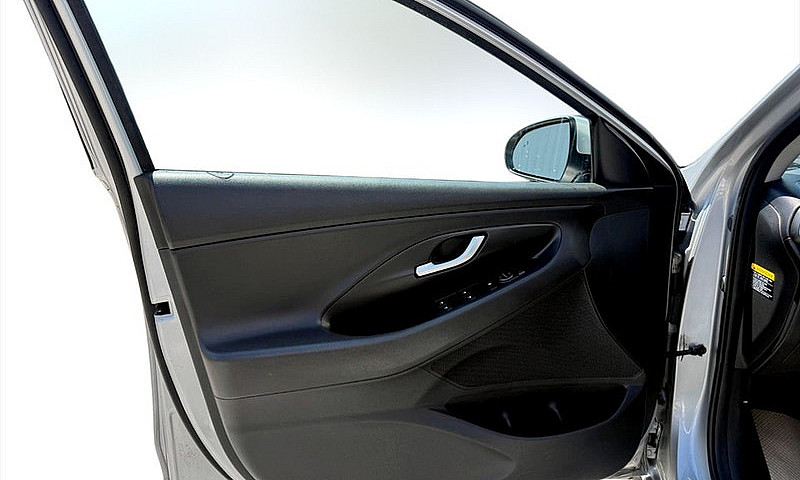 2020 Hyundai Elantra...