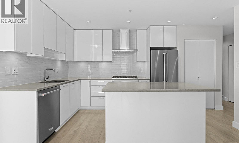 3905 1788 Gilmore Av...