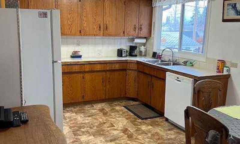 10 Windfall Drive, W...