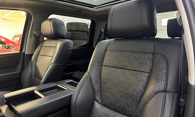 2024 Toyota Tundra L...
