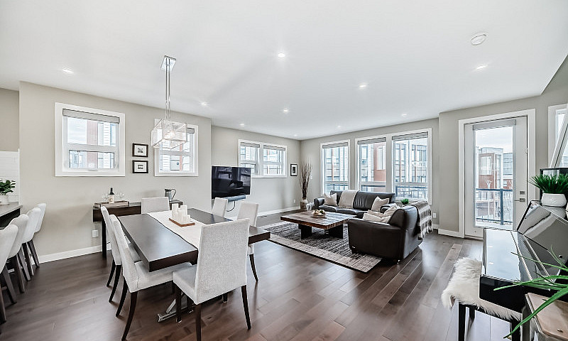 3 Bed 3 Bath Executi...