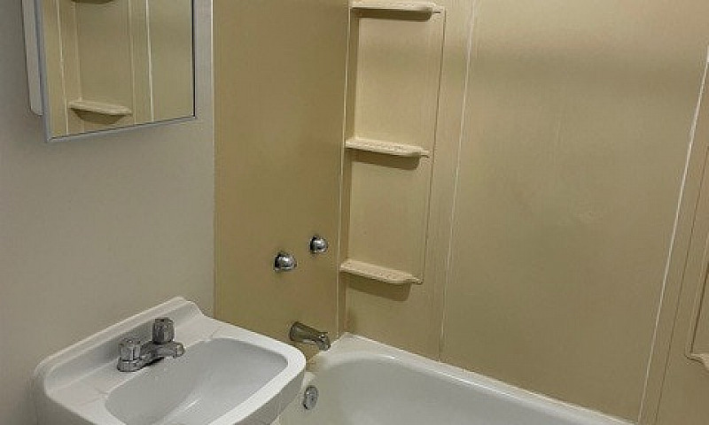 533 Sherbrook - 1 Br...