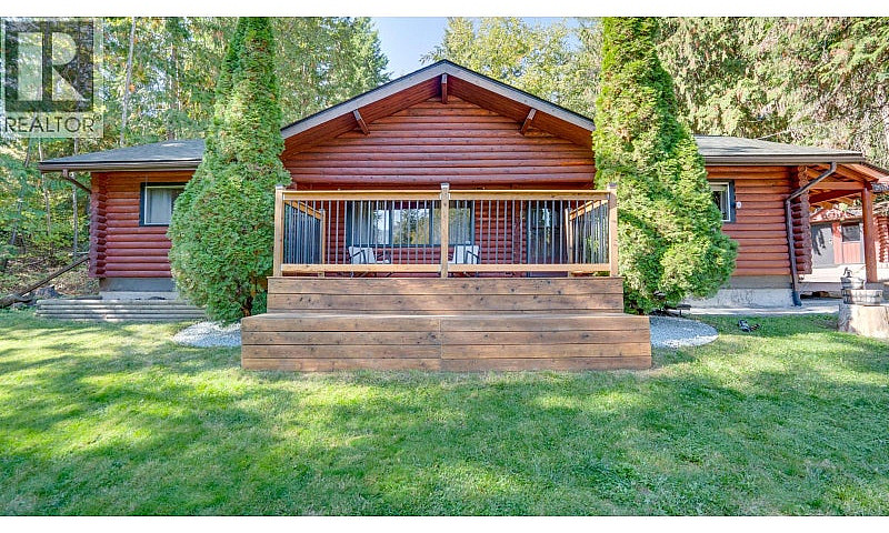 2452 Forest Drive Bl...