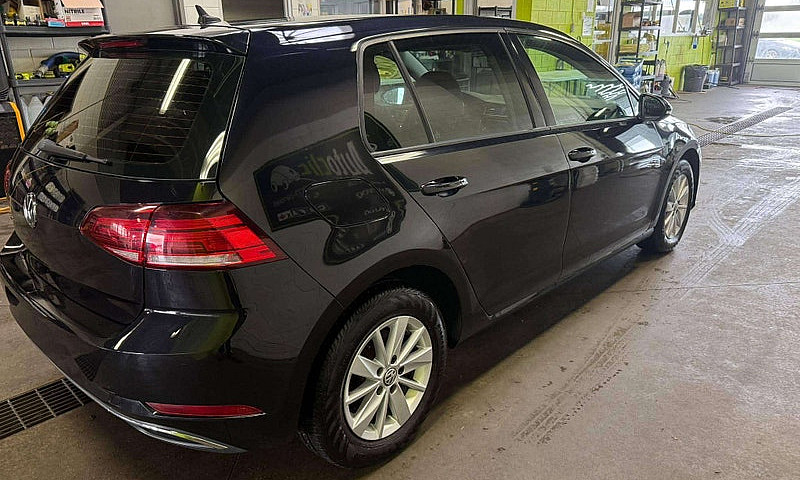 2019 Volkswagen Golf...