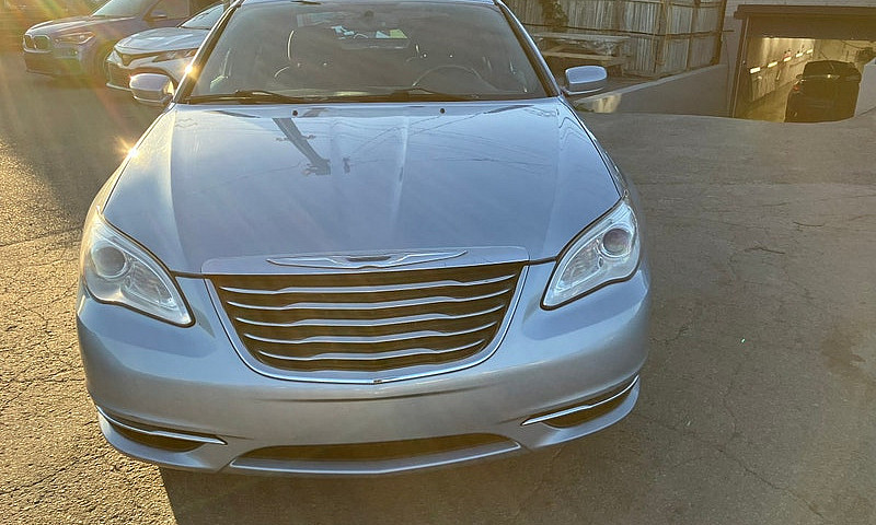 2012 Chrysler 200 To...