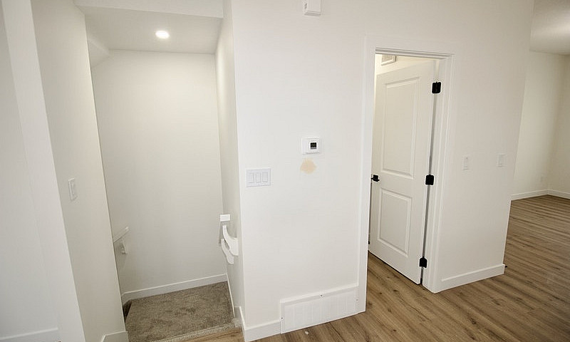 Leduc 3 Bed 2.5 Bath...