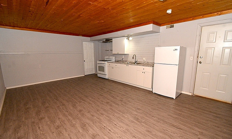 1-Bedroom 1-Bathroom...