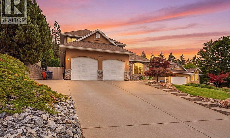 2097 Lillooet Cresce...