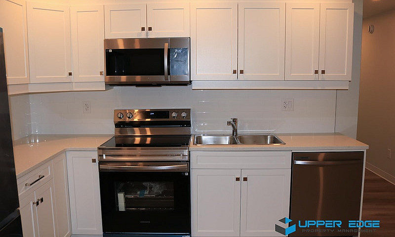 7-237 Edison Avenue,...
