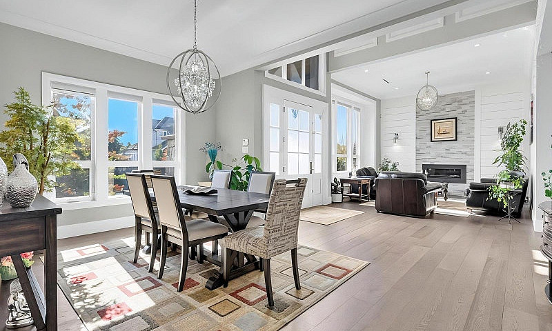 15949 39A Avenue Sur...