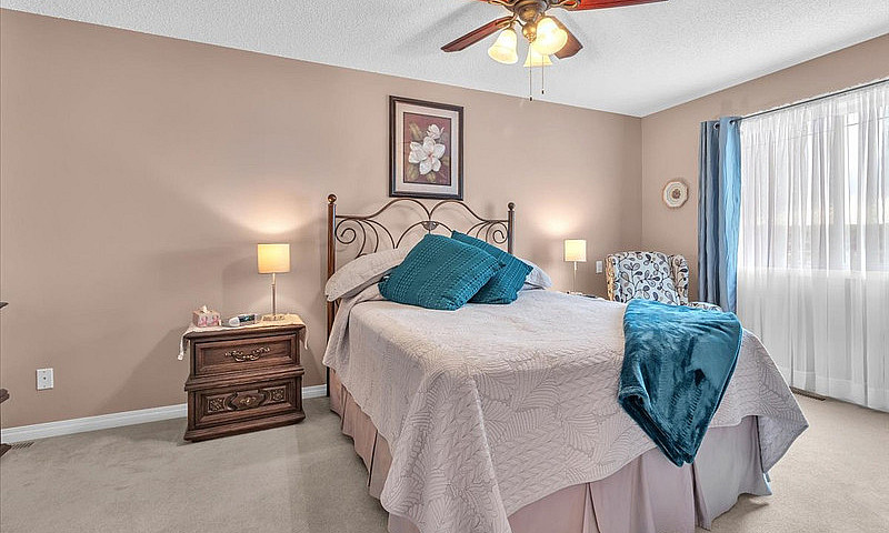 Just Listed!! 2 Bdrm...